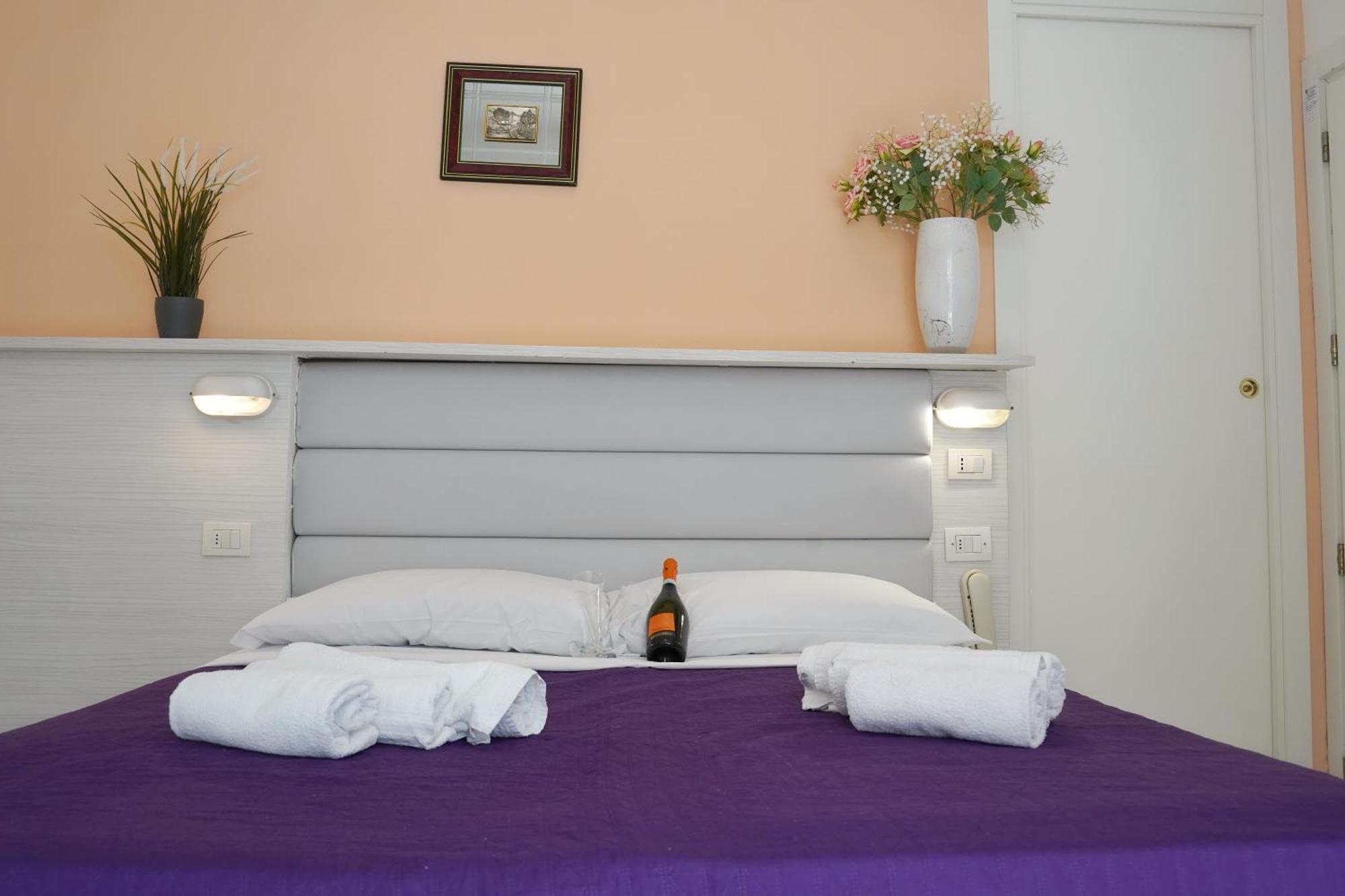 Hotel Malibu Mare Rimini Exterior foto