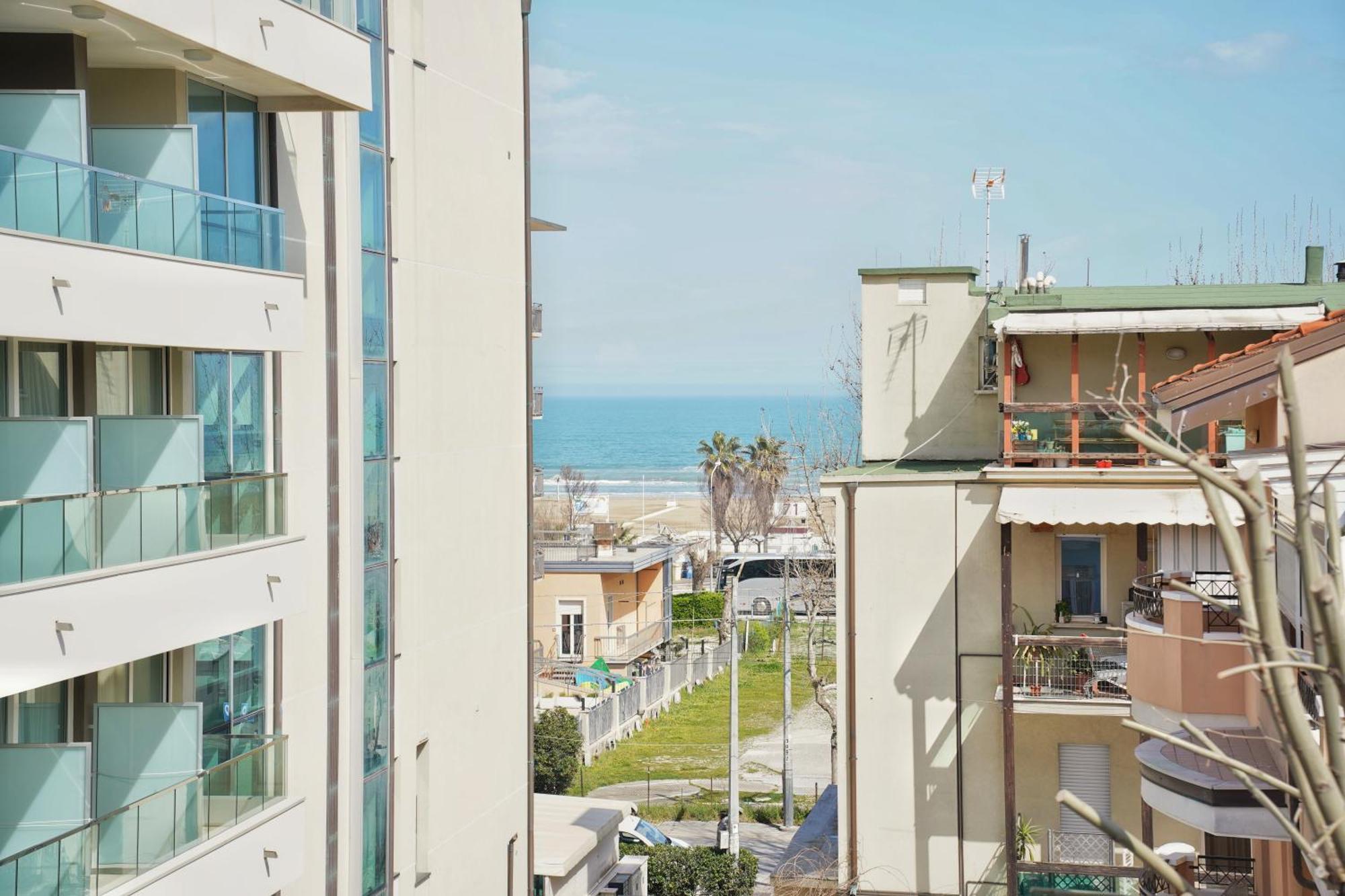 Hotel Malibu Mare Rimini Exterior foto